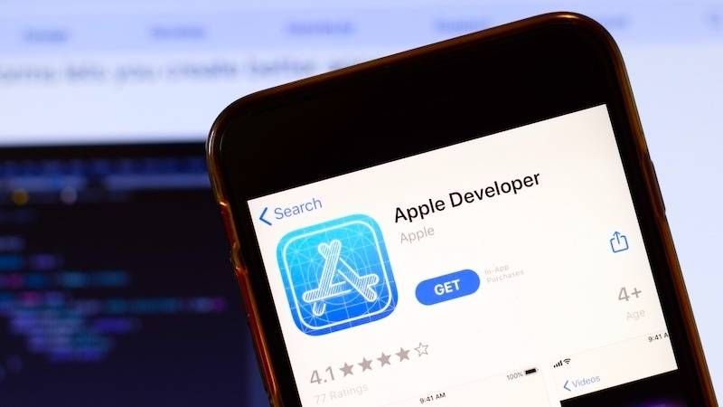 Регистрация аккаунта разработчика в App Store.