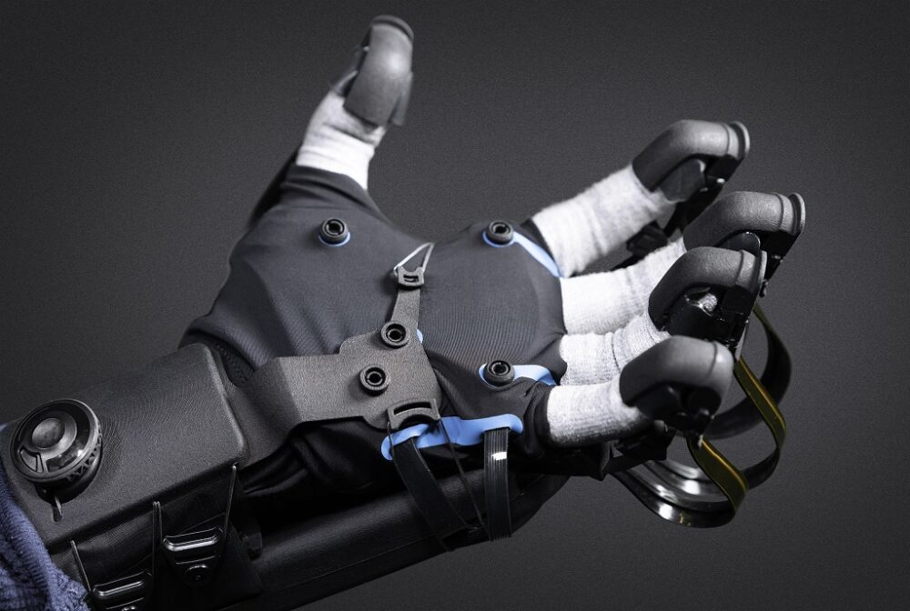 HaptX стартовали в люди пневматические VR-перчатки Gloves DK2