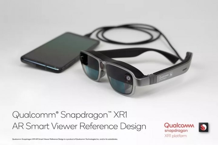 Легкость дизайна AR-очков от Qualcomm с подключением к смартфону.