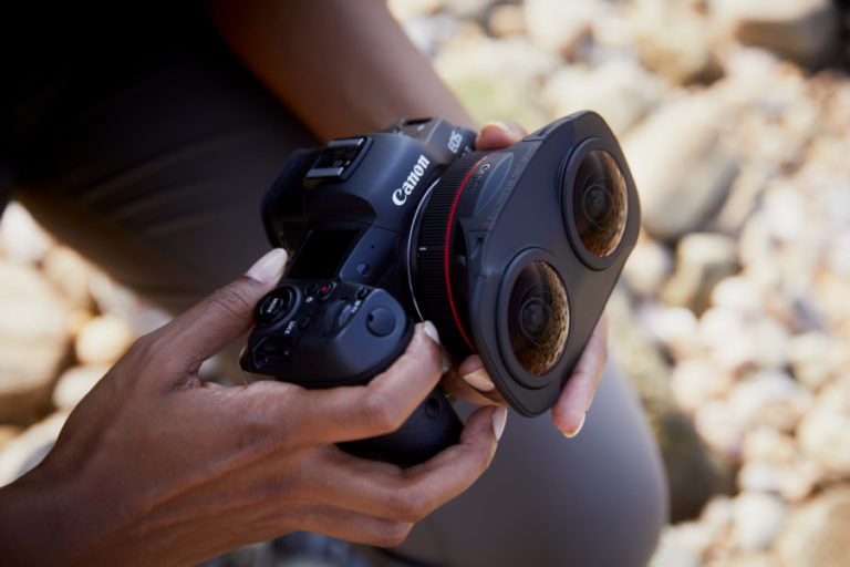 Canon представил двойной объектив «рыбий глаз» для стереоскопического 3D-захвата VR 180 ° в формате 8K