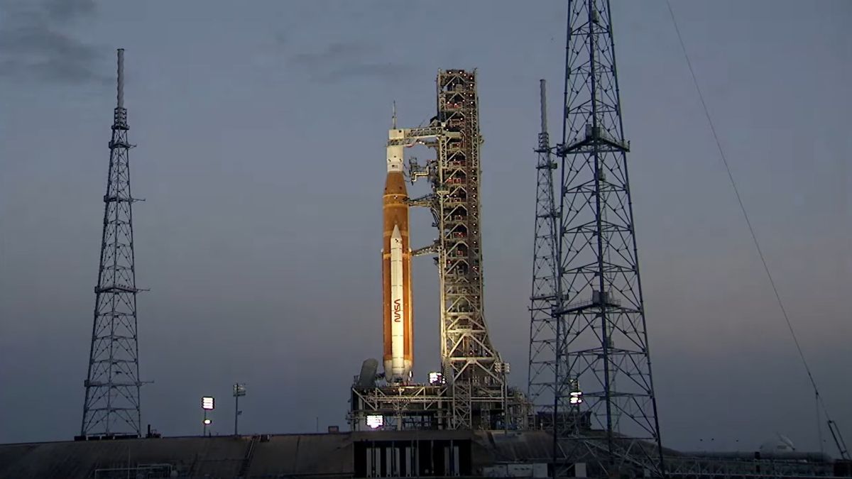 Как наблюдать за запуском ракеты NASA Artemis I в прямом эфире в виртуальной реальности