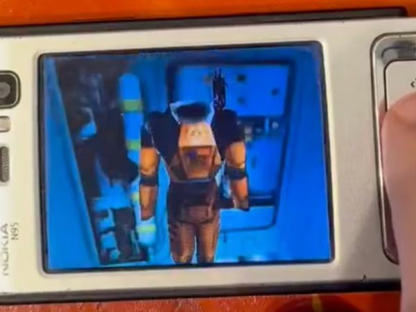 Энтузиаст запустил Half-Life на 19-летней Nokia N95 и добился стабильных 30 FPS