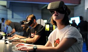 По мнению молодежи VR ещё является социально изолирующая технология.